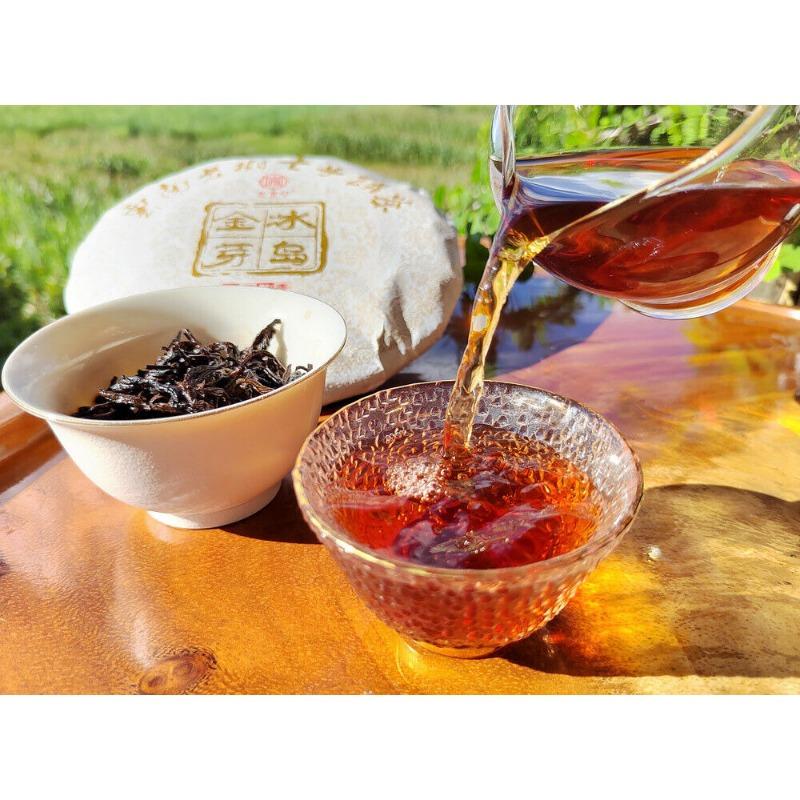 357g Icelandic Pu'er Tea Yunnan Pu'er Ripe Tea Cake Golden Buds Seven Seeds Cake