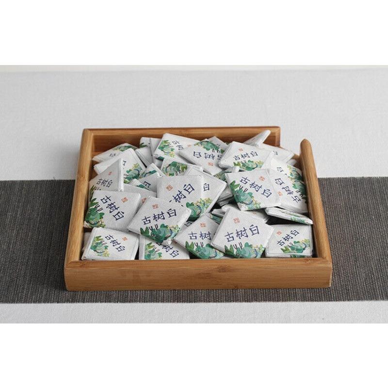 500g Yunnan tea old tree white tea 8g small square brick (Chong) white tea
