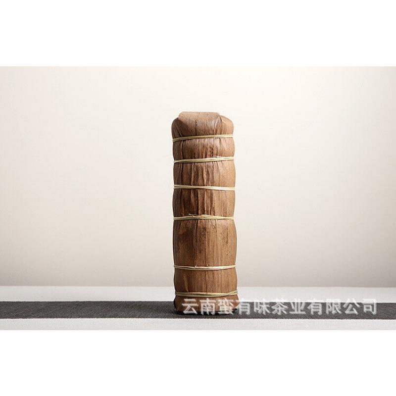 100g Pu'er Tea Le Xing Xiang Icelandic Ming Qian Spring Tea(Mooncake Shape)