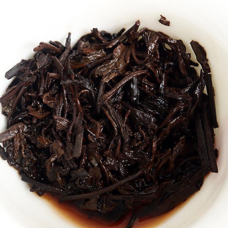 Yunnan Pu'er Tea 18pcs (Golden Tin) Menghai Golden Buds Ripe Tea Dragon Pearl