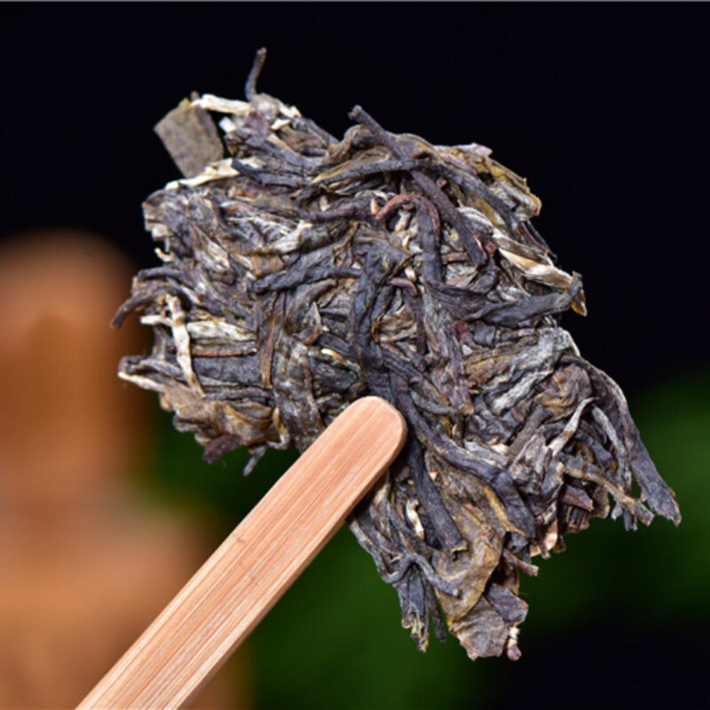 HelloYoungTea Natural 2017 Yunnan Raw Pu-erh Tea Cake 357g Big Tree Spring Pu'er