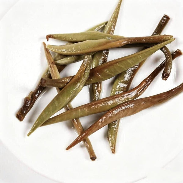 HelloYoungTea Natural Fuding White Tea Silver Needle Bai Hao Yin Zhen Tea Cake 300g