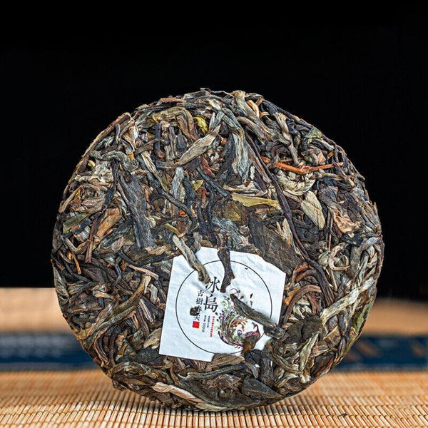 100g Pu-erh Raw Tea Tea Cake Yunnan Iceland Ancient Tree Pu-erh Tea Leaves