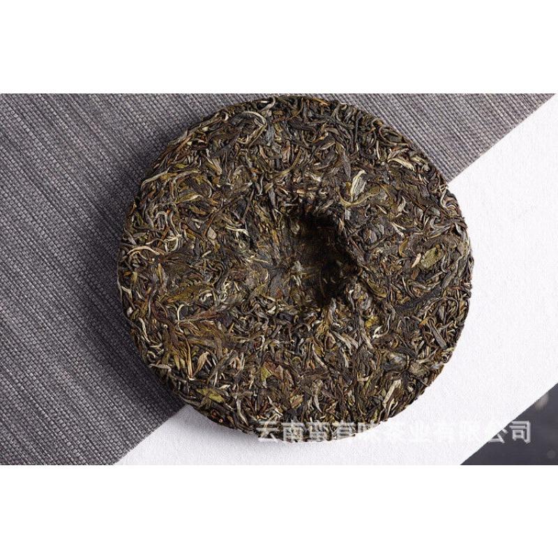 357g Yunnan Pu'er Tea Da Xueshan Early Spring Ancient Raw Tea Seven Seed Cake