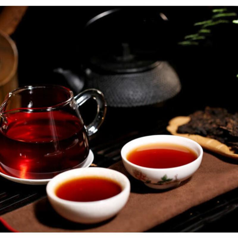 Yunnan Menghai Banzhang Tribute Golden Buds Pu'er Tea Cake 2018 357g Ripe Puerh