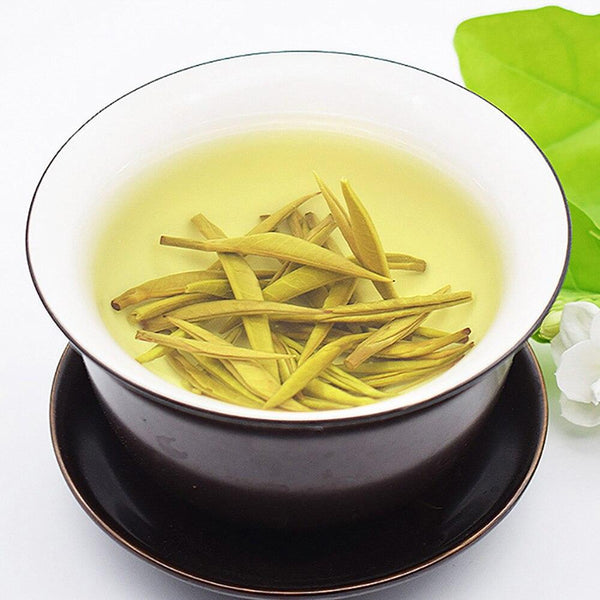 HelloYoungTea 2023 Jasmine Tea King Green Chinese Tea Silver Needle Jasmine Scented Green Tea in Metal Box 250g