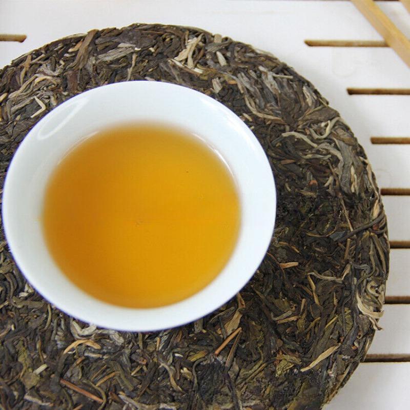 HelloYoungTea Menghai Ancient Tree Old Banzhang Raw Tea Cake 357g Pu-erh Tea Cake