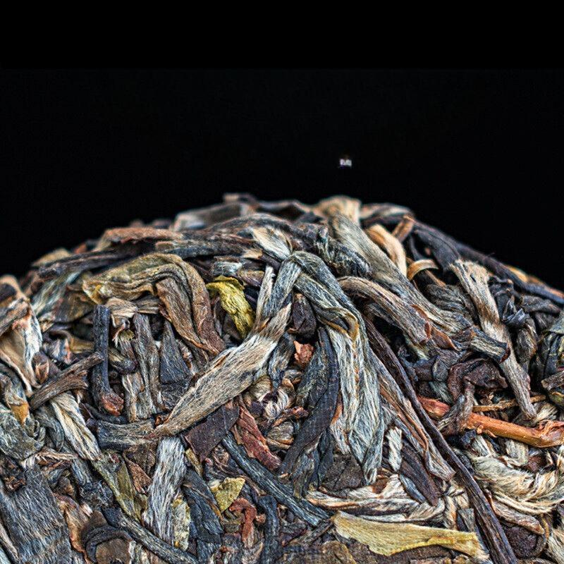 100g Pu-erh Raw Tea Tea Cake Yunnan Iceland Ancient Tree Pu-erh Tea Leaves