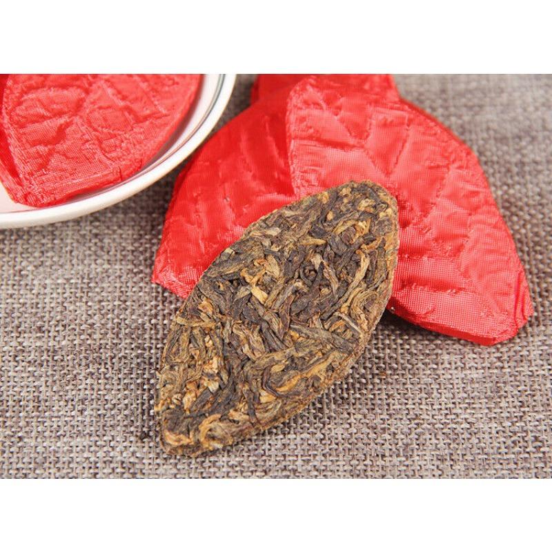 HelloYoungTea 500g Organic Yunnan Black Tea Fengqing Dian Hong Tea 17.6 Oz