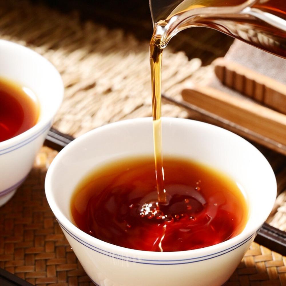 HelloYoungTea Yunnan Golden Bud Pu-Erh Tea Cake 357g 2008 Cooked Big Tree