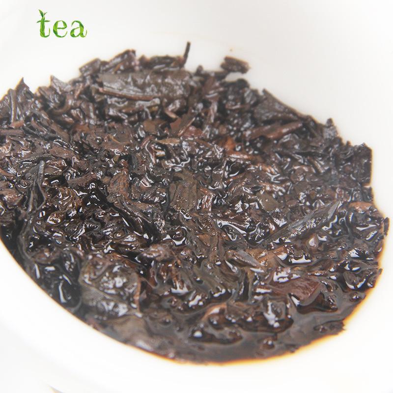 HelloYoungTea Yunnan Puer Tea, Ripe Puer Tea Cake, Old Taste, Small Tea Cakes, Aged Ancient Tree Menghai Dry Storage, Ripe Puer Tea 云南普洱茶，熟普洱饼茶，老味道，小茶饼，陈年古树勐海干仓，熟普洱
