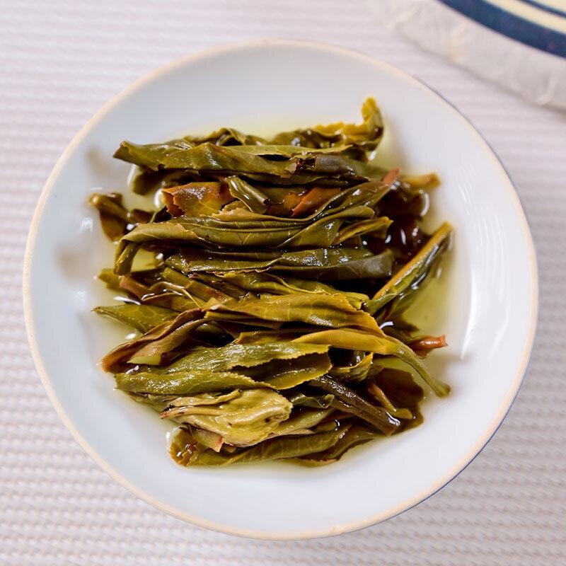 HelloYoungTea 357 g Daxueshan Ancient Tree Pu'er Tea Raw Tea Yunnan Pu'er Tea Spring Tea