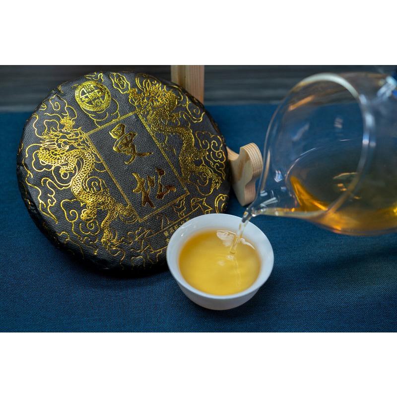 200g  Yunnan Pu'er tea, raw tea, Mansong tribute tea, ancient tree tea cake