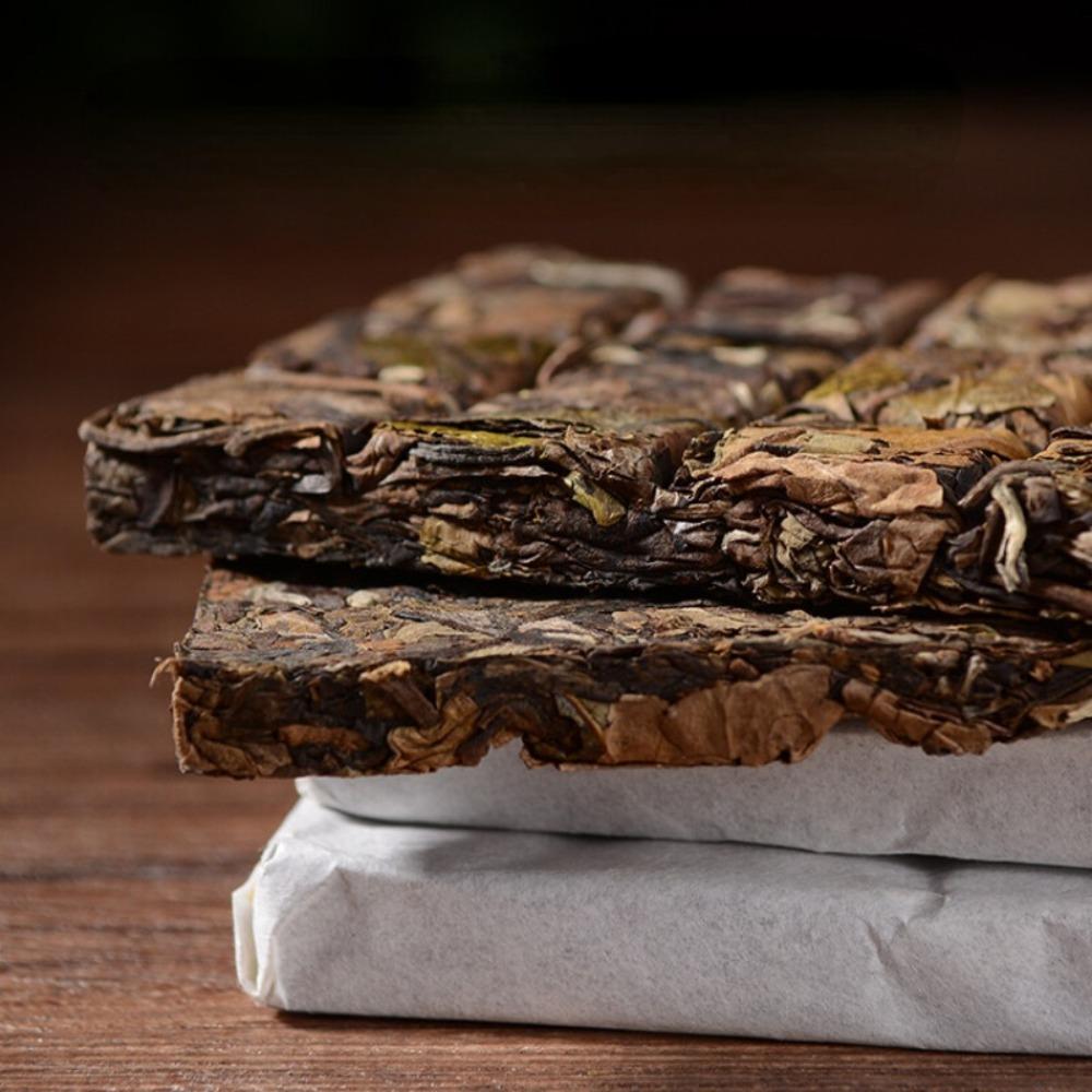 HelloYoungTea 100g Organic Chinese High Mountain White Tea Cake