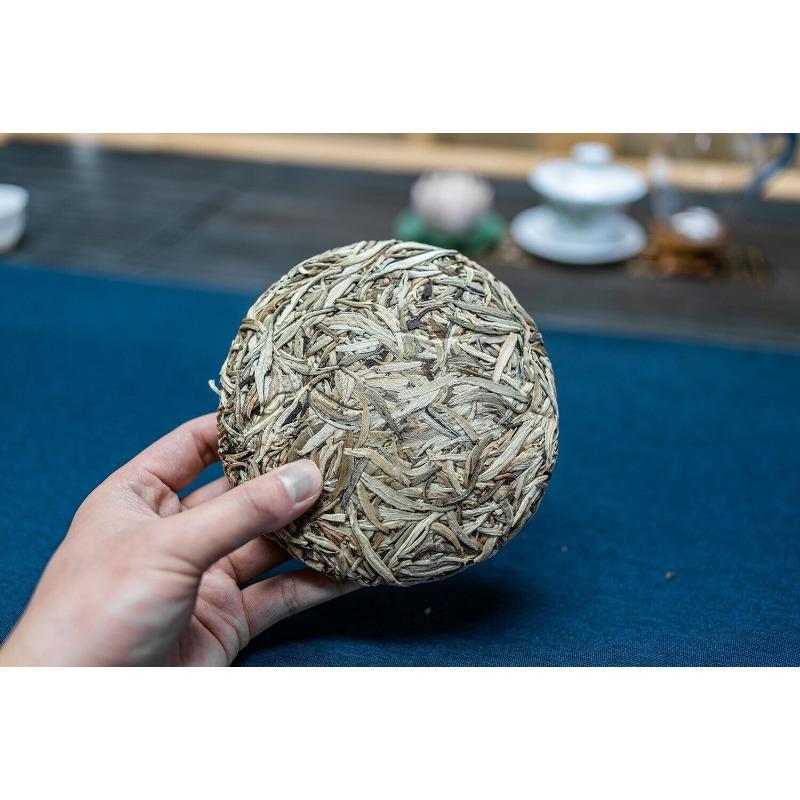 200g Yunnan Tea Cake White Hair Silver Needle TeaJinggu White Bud Silver Bud