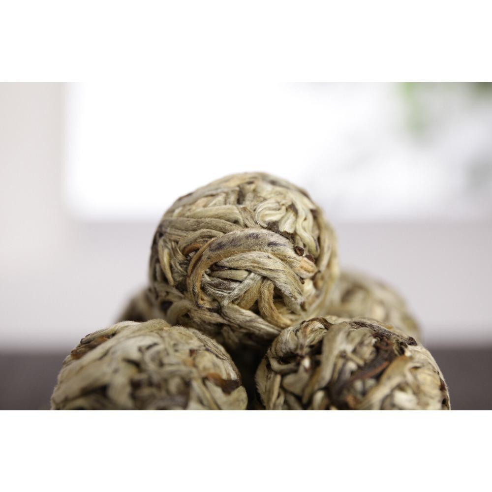 HelloYoungTea Handmade Moonlight Yunnan White Tea Beauty Silver Needle White Tea Ball Long Zhu