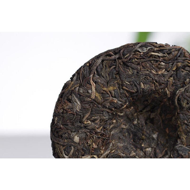 HelloYoungTea Yunnan Pu'er Tea Cake 100g Ban Zhang Raw Tea Cake