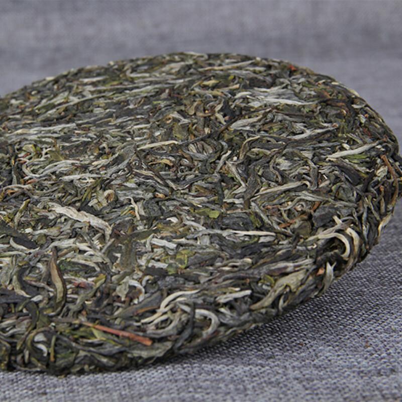 HelloYoungTea Ancient Tree Yunnan Puerh Green Tea Cake 357g Gift