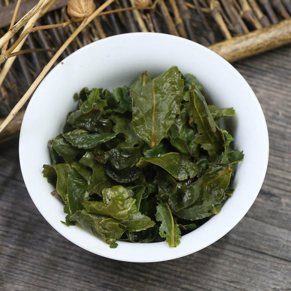 Spring Chinese Oolong Tea Tie Guan Yin in vacuum packaging 125g 真空包装125克春茶乌龙茶铁观音