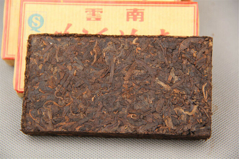 HelloYoung Natural Cooked Tea Manufactured Old Tea China Pu-erh Black Tea Cakes 5pcs*100g Main image