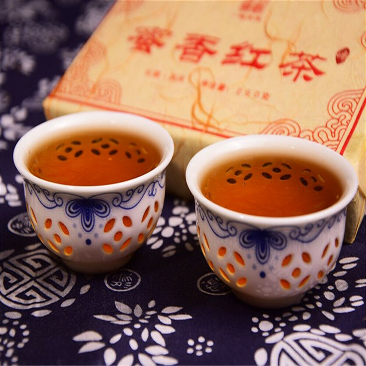 Yunnan DianHong Brick Fengqing Dian Hong Compressed Tea Black Tea Red Tea 250g Secondary image