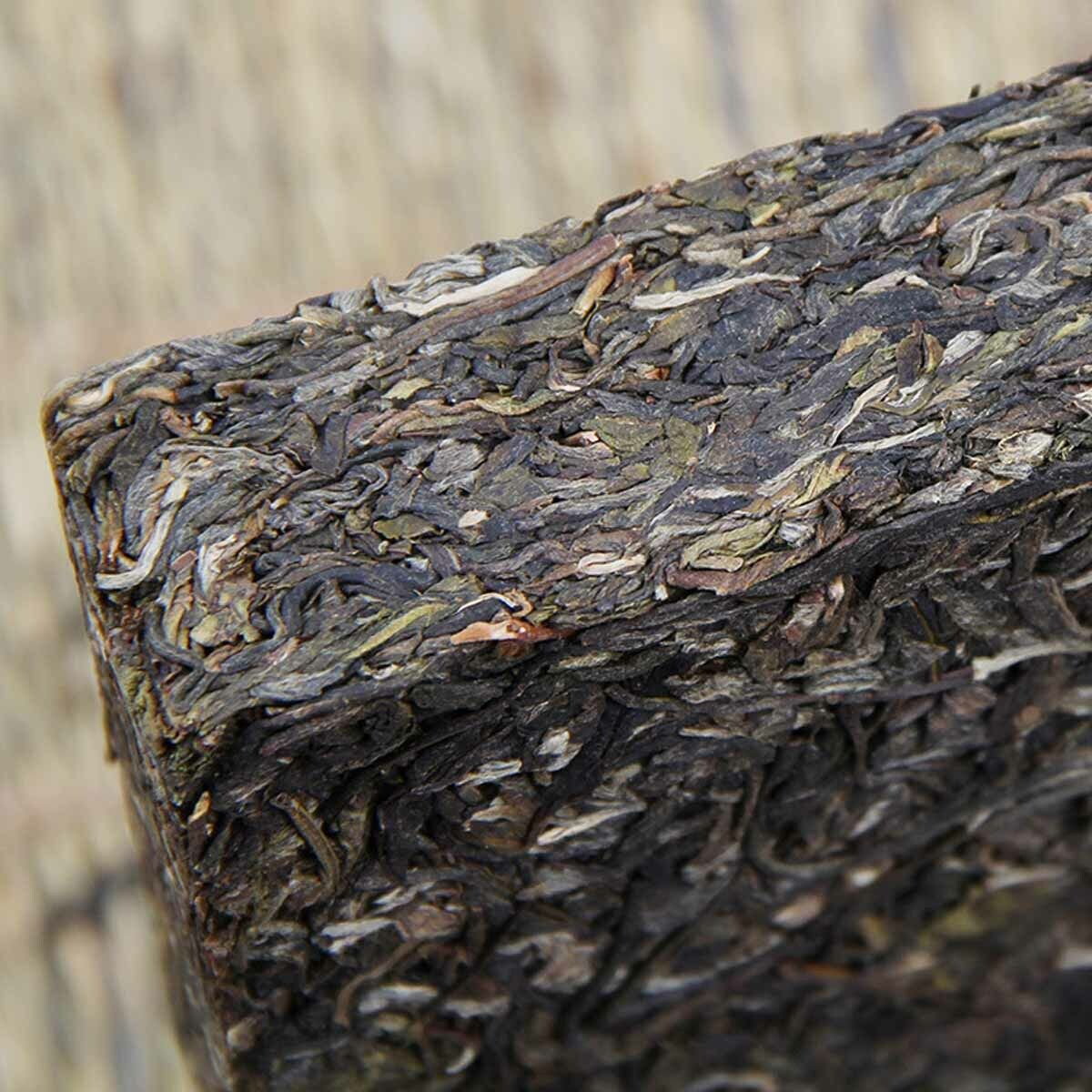 HelloYoung Chinese High Quality Sheng Pu-erh Brick Green Food Cha Puer Old Tree Tea 1kg Main image