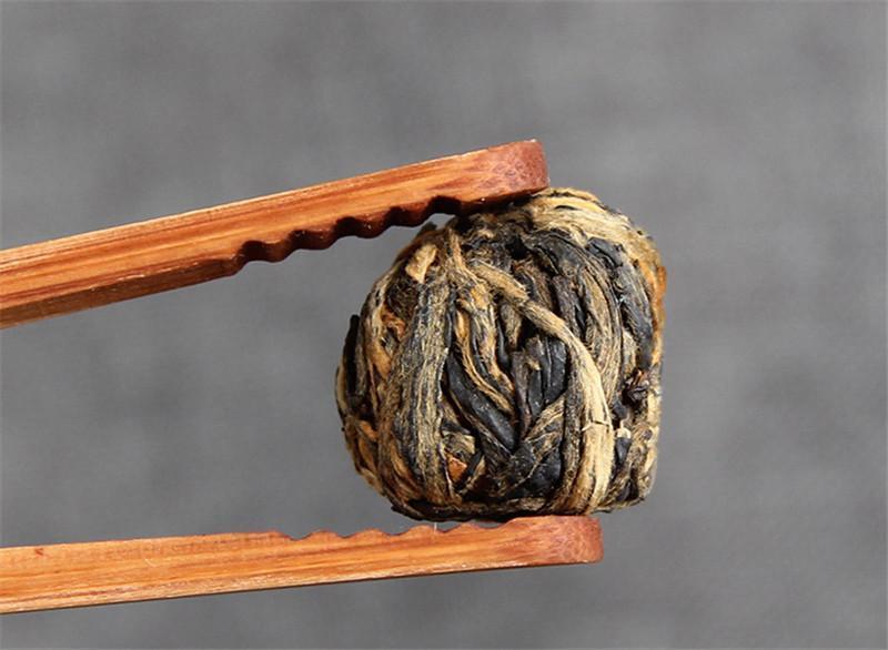 Dianhong Black Tea Handmade 60g Chinese Yunnan Small Golden Ball Canned Red Tea