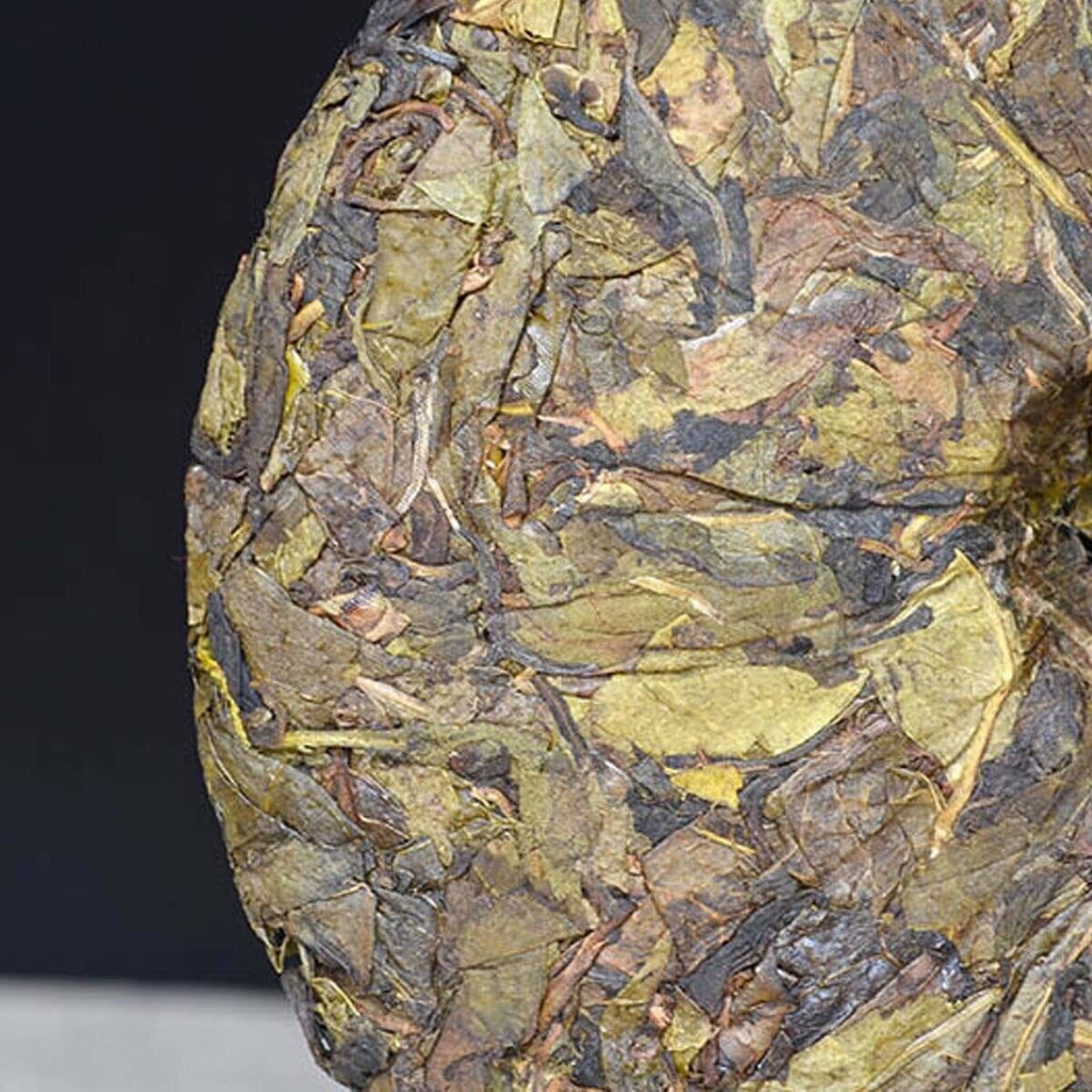HelloYoung Puerh Tea Raw Tea Ancient Tree Golden Leaf Snowy Mountain  Yunnan Big Leaf 357g
