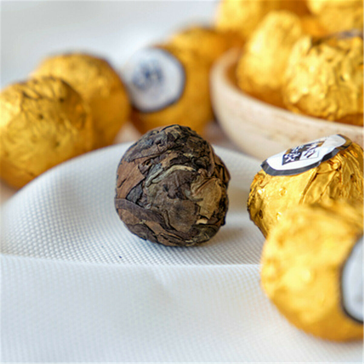 HelloYoung Organic Ball-shaped Aged Shou Mei Longevity Eyebrow Handmade White Tea Black Tea Main image