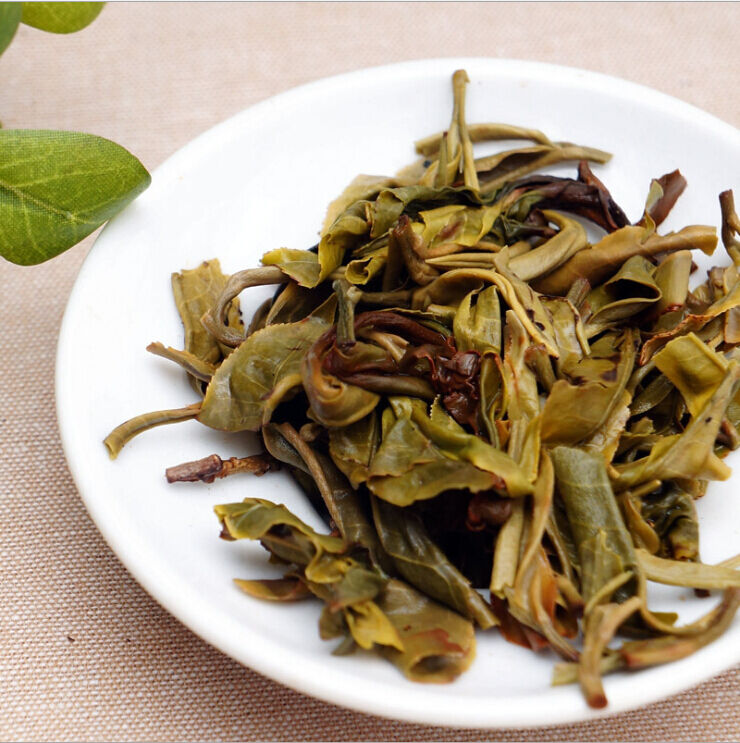 Raw Pu-erh Tea 200g Spring Green Tea Yunnan Pu Erh Tea Green Food Healrhy Food Main image