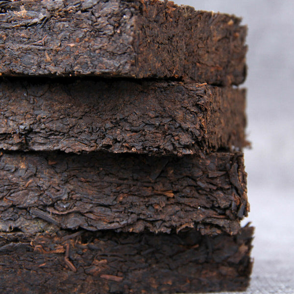 HelloYoung 2.2lbs Ripe Puerh Tea Brick Icelandic Ancient Tree Black Tea Old Dry  Puer Brick Yunnan 1000g