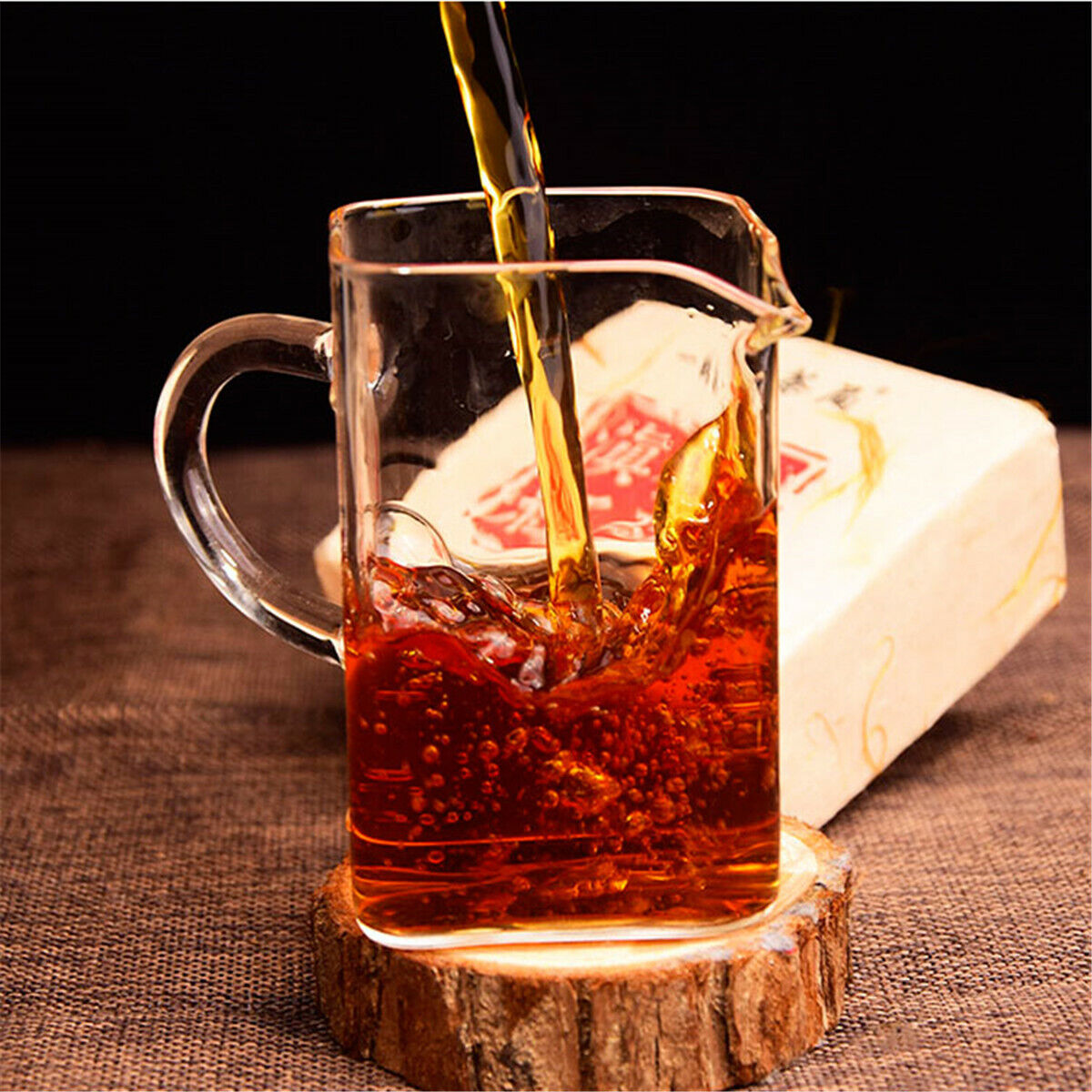HelloYoung 400 Years Ancient Old Tree Yunnan Dian Hong Golden Buds Brick Black Tea 250g Main image