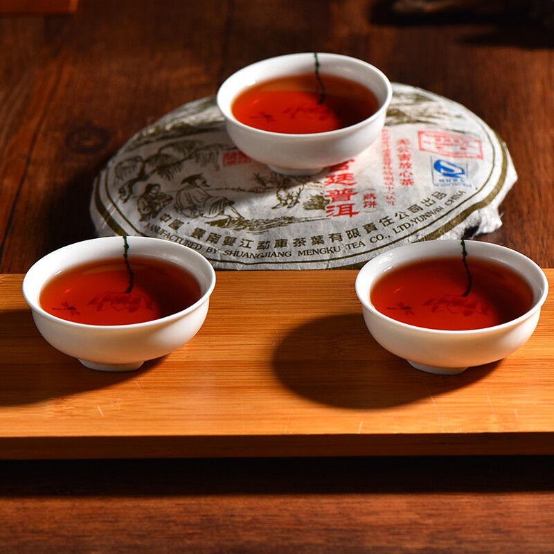 HelloYoung Gong Ting Royal Old Puer Tea Cake Yunnan Mengku Ripe Pu-erh Tea Black Tea 400g 茶 Main image