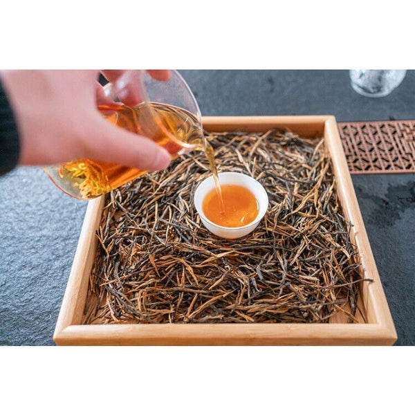 Yunnan Fengqing DianHong tea Pine Needle Un bourgeon une feuille Golden Needle