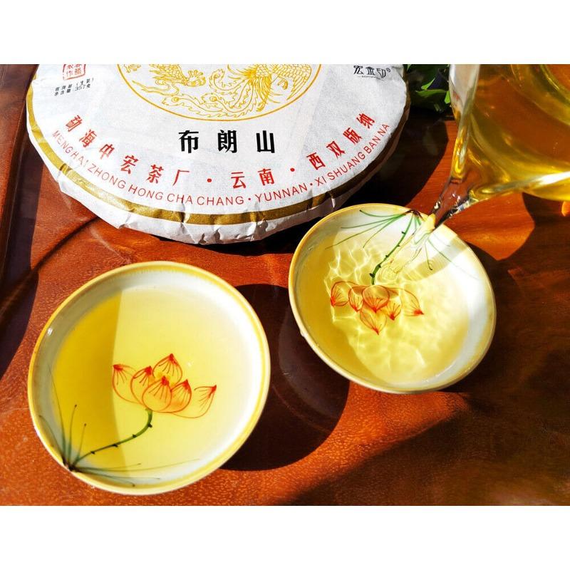 Yunnan Menghai Pu'er Tea Brown Mountain Early Spring Arbor Pu'er Raw Tea Cake