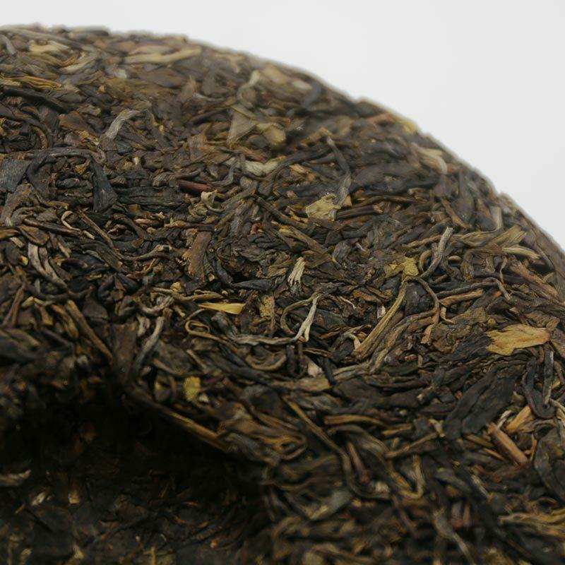 2014 Cake Big Snowy Mountain Iceland Early Spring Tea Raw Pu erh Tea Cake 400g