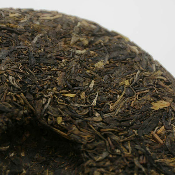 2014 Cake Big Snowy Mountain Iceland Early Spring Tea Raw Pu erh Tea Cake 400g