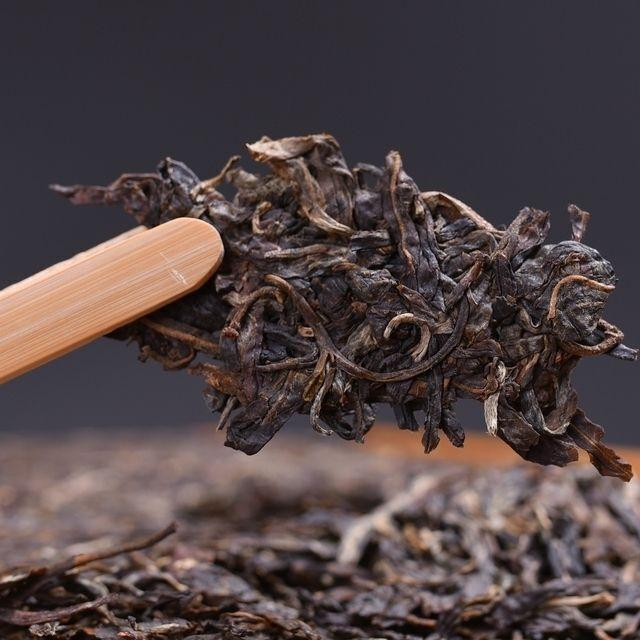 HelloYoungTea 2011 MENGKU Rongshi Mu Ye Chun Pu'er Tea Early Spring Pu-erh Tea Cake 400g Raw