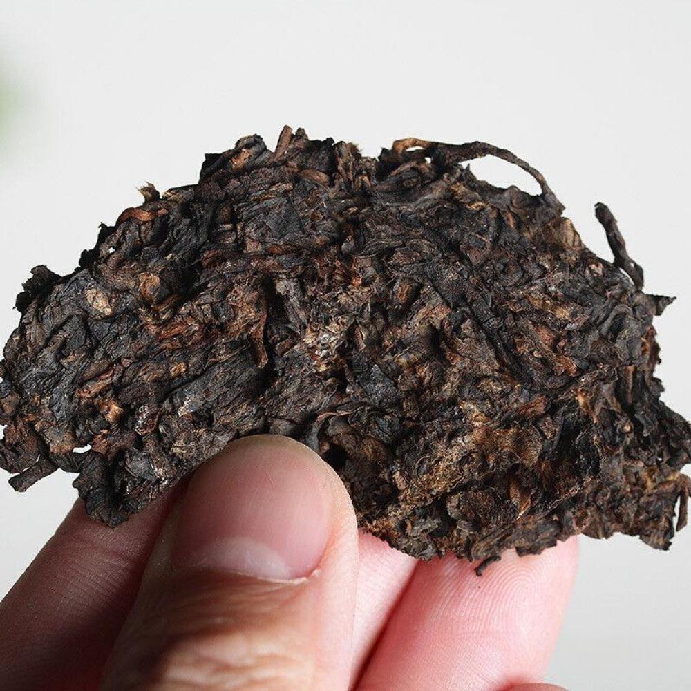 HelloYoungTea 100g Yunnan Pu'er Tea Ancient Tree Golden Bud Small Cake Pu'er Tea Ripe Tea