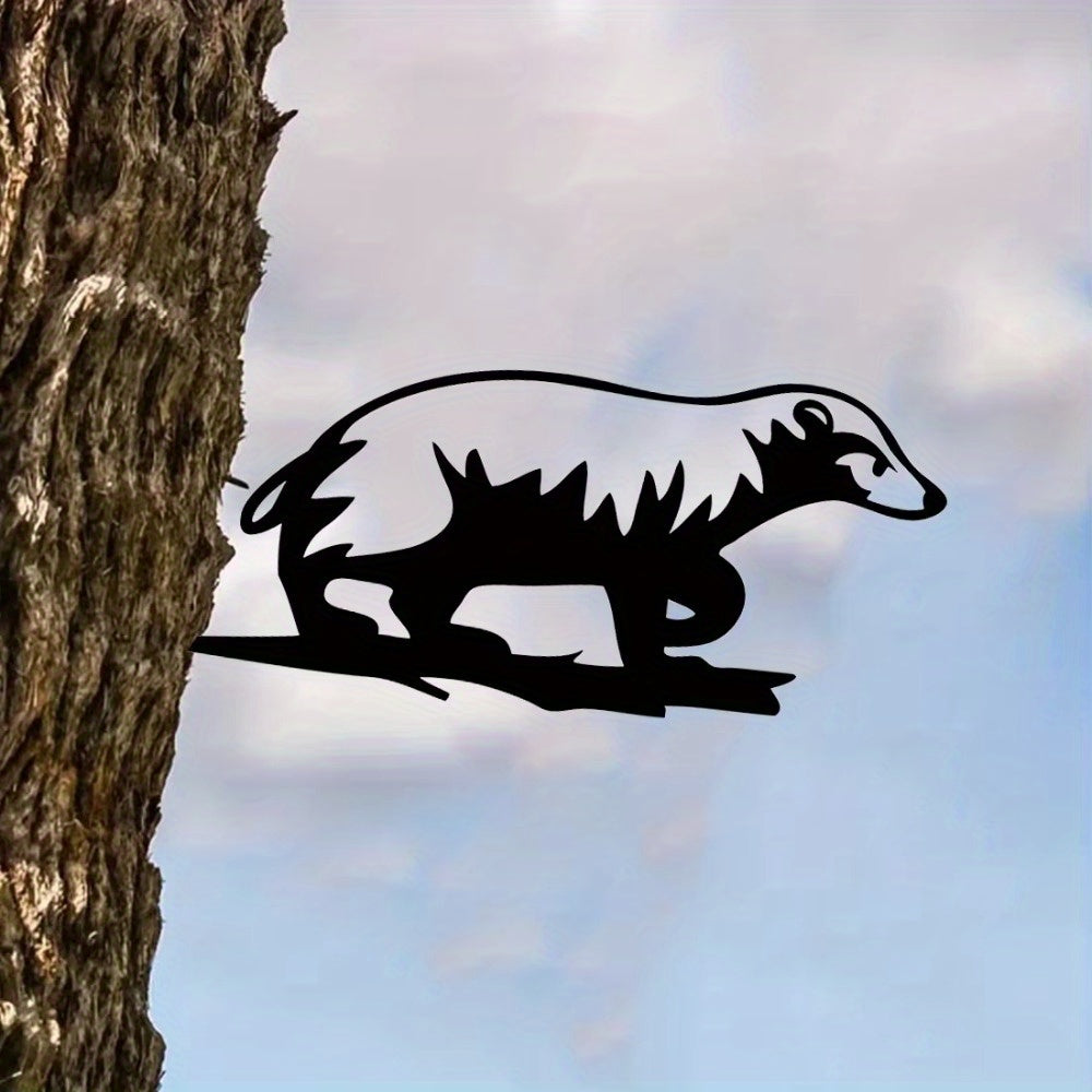 CIFbuy™ 1pc Metal Badger on Branch Silhouette with Hammer Stake - Outdoor Statue, Rustic Decor Perfect for Home & Garden, Memorable Housewarming Gift for Friends & Family, Wall Sculptures, Sturdy Iron Craft, Collectible Figurines.