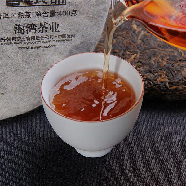 HelloYoungTea Yunnan Pu'er Tea Liangpin Series 2017 Haiwan Old Comrade Lianggong Ripe Tea 400g