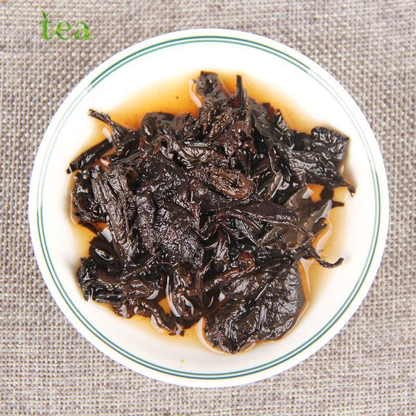 HelloYoungTea Menghai Chengyun Aged Pu'er Prepared Tea, Yunnan Special 7-Cake Package in Whole Bamboo Husk