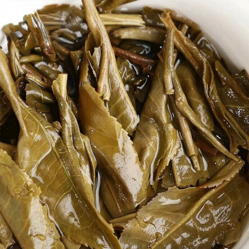 HelloYoungTea 2019 Haiwan High Quality Sheng Puer Emerald Incense Raw Puer Brick 250g/Box