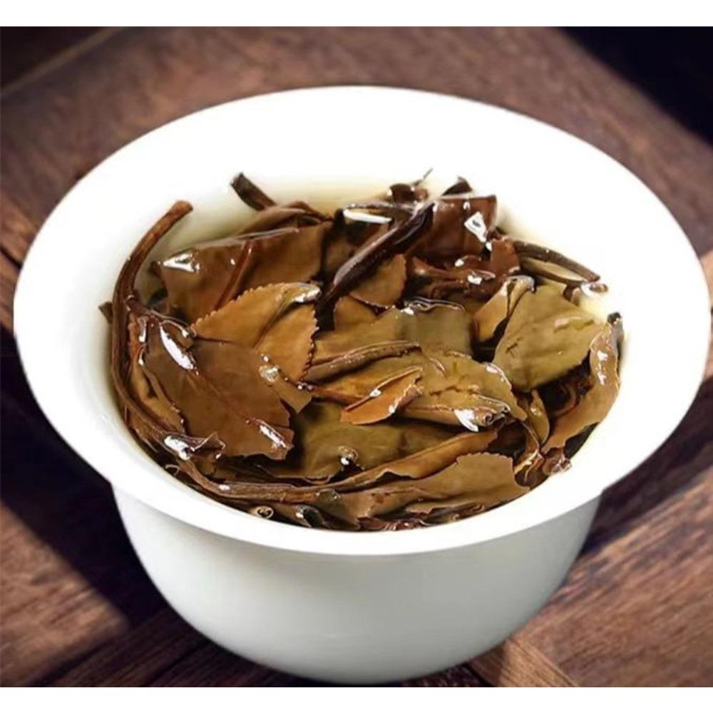357g 2023 Aged White Tea Pu'er White Tea Fuding Tea Cake Rich Aroma Tea cake 357克 2023年陈年白茶 普洱白茶 福鼎茶饼 香气浓郁茶饼