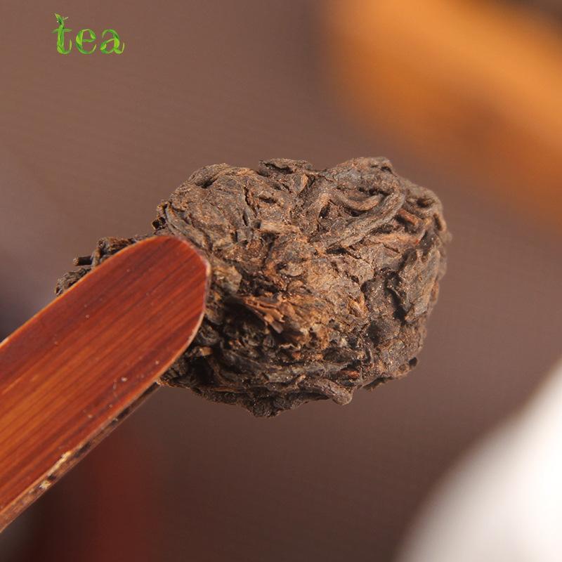 Yunnan Pu'er Tea 8 Year Aged Natural Tuocha Mengku Golden Bud Old Tree Loose Leaf Medium Size 云南普洱茶 8年陈天然沱茶 勐库金芽老树散茶 中号