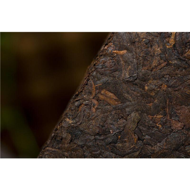 250g Yunnan Pu'er Tea Brick Brown Mountain Arbor Menghai Big Leaf Spring Tea