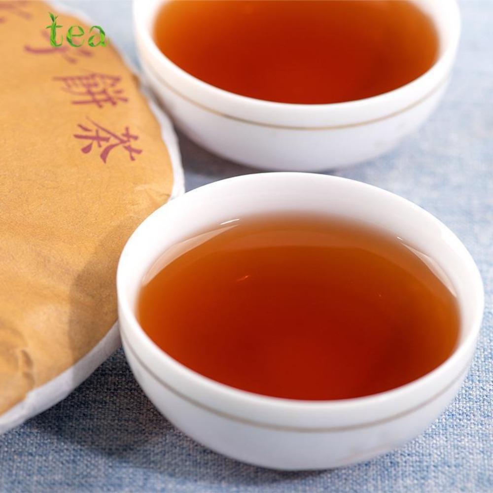 HelloYoungTea Yunnan Menghai 8-Year Aged Ripe Puer Qizi Tea Cake