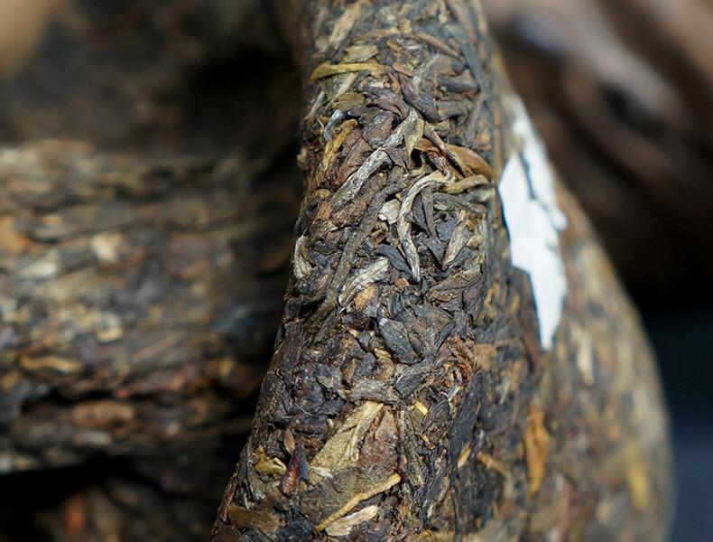HelloYoungTea 2016 Xiaguan Baoyan Flame Tibetan Jincha Mushroom Shaped Puer Tea 250g Raw Pu'er