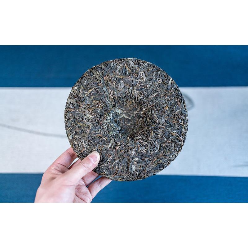 357g Xigui First Spring Pu'er Raw Tea Yunnan Ancient Pu'er Seven Seed Cake Tea