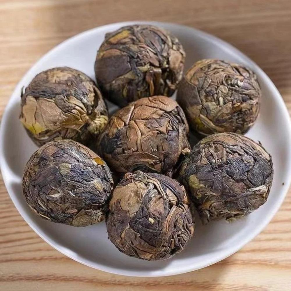 1000gFuDing Ball-shaped Aged Shou Mei Longevity Eyebrow Handmade pearl White Tea 1000克福鼎球形陈年寿眉 手工珍珠白茶